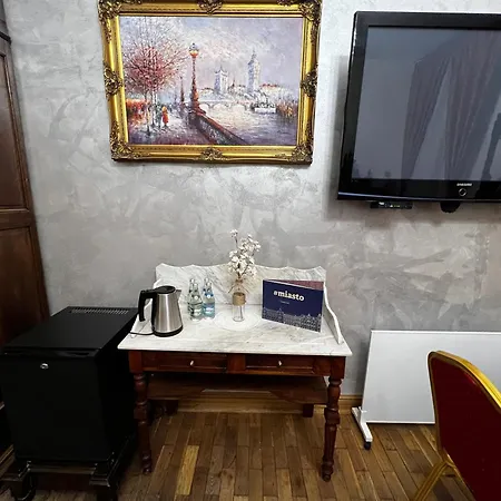 Lodzki Palacyk W Nowej Odslonie Apartmanhotel