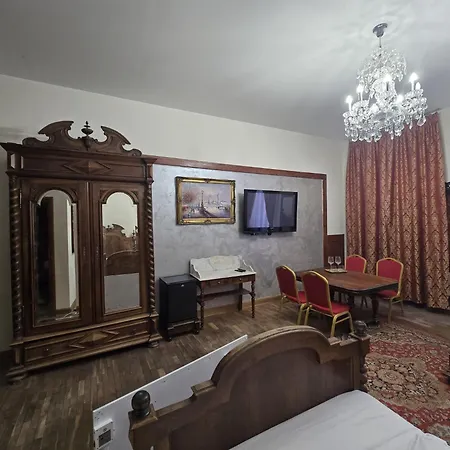 Apartmanhotel Lodzki Palacyk W Nowej Odslonie