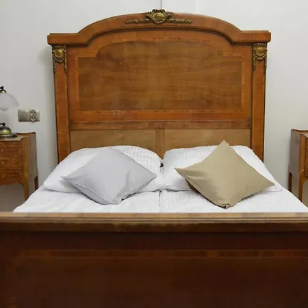 Aparthotel Hotel Villa Prussa